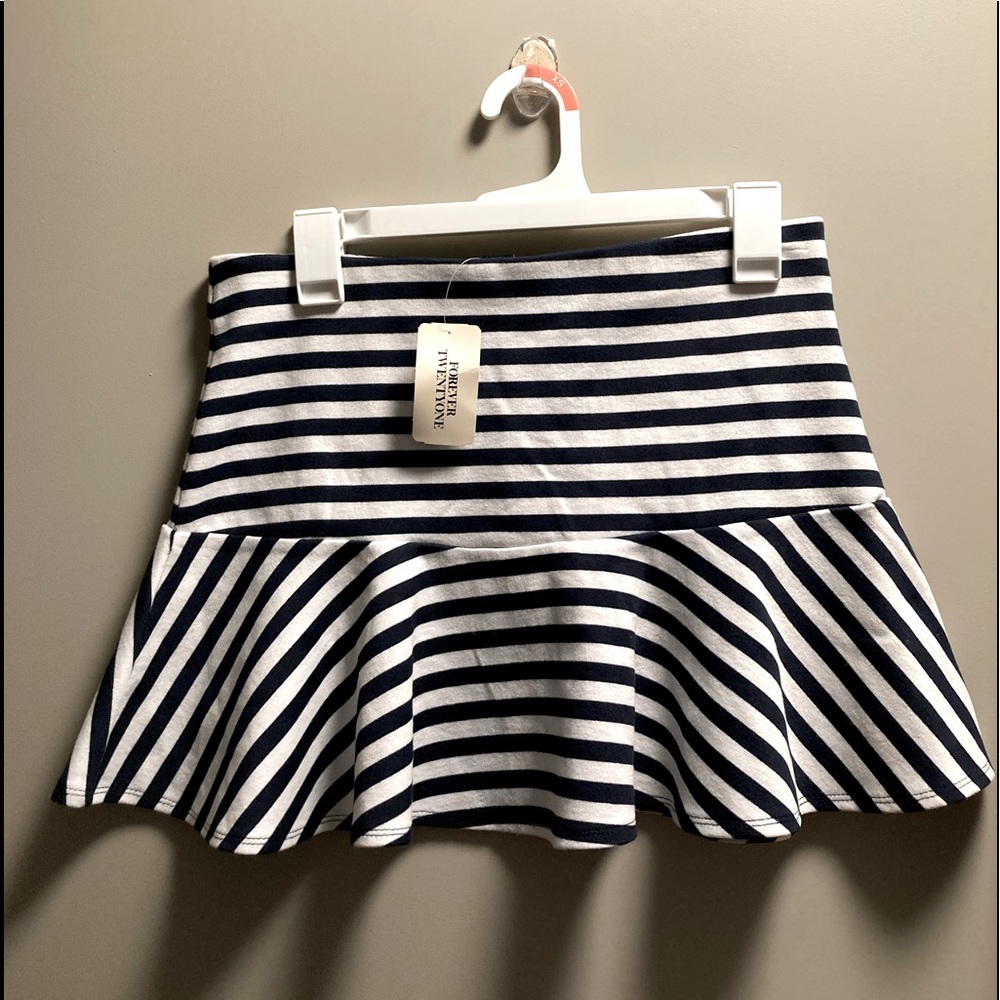 Navy blue & white stripes skirt #new